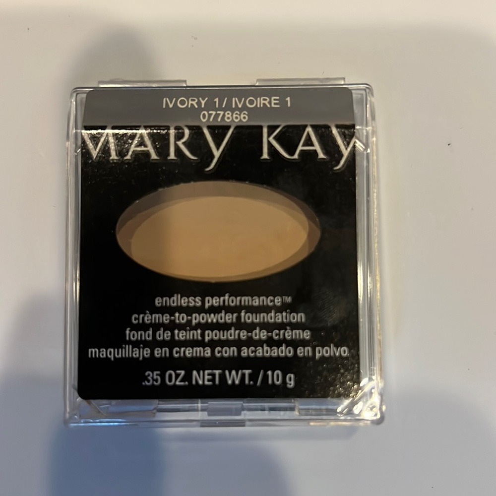 Mary Kay endless performance foundation Ivory 1